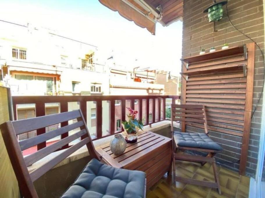 Modern Apartment Close To The Camp Nou Stadium Barcelona Eksteriør bilde