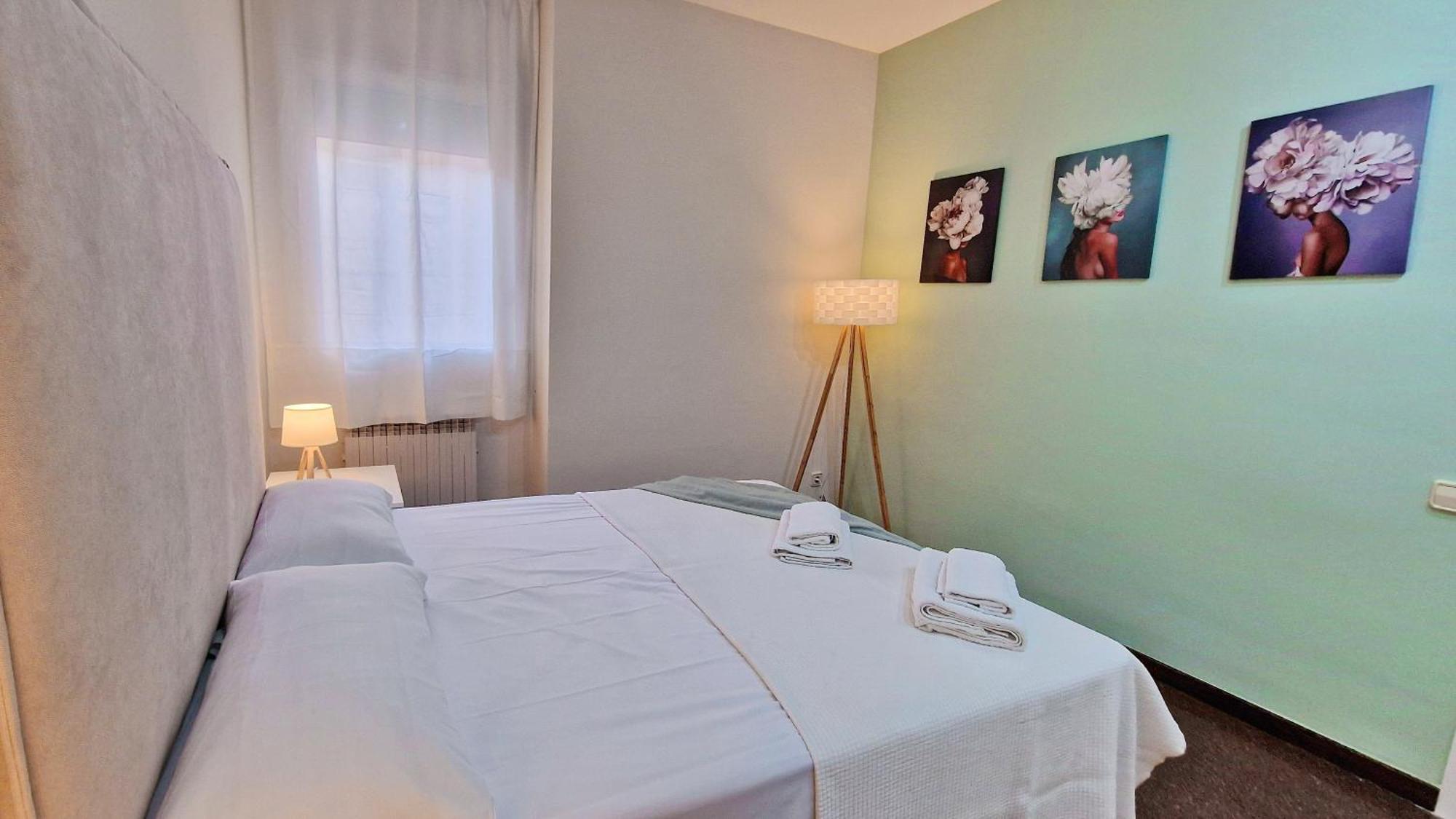 Modern Apartment Close To The Camp Nou Stadium Barcelona Eksteriør bilde